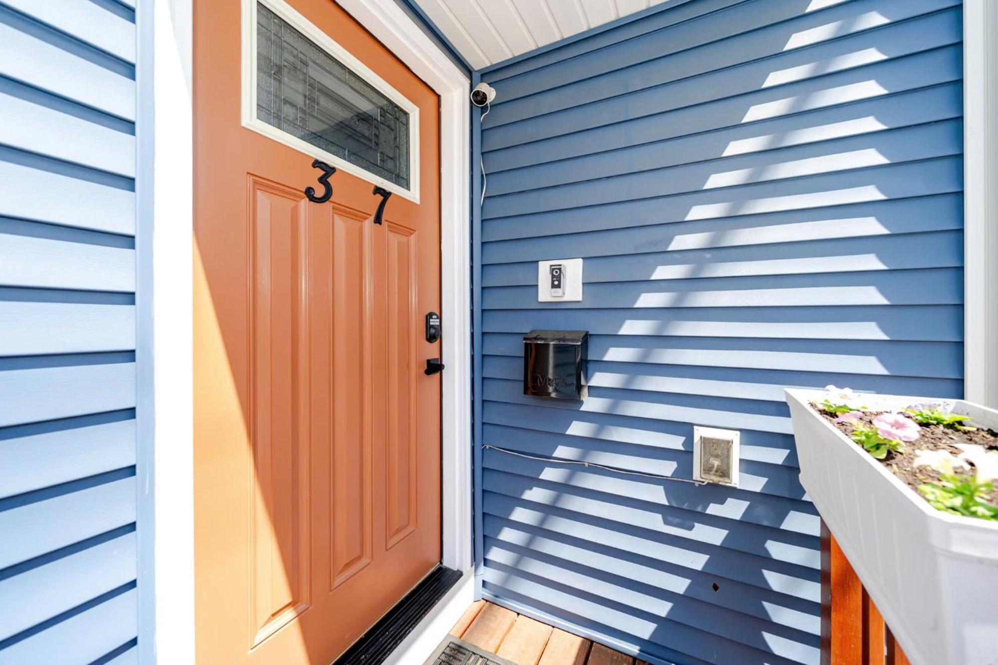 Апартаменты 37 - 3Br Quincy - Cozy Townhouse Near Blue Hills Экстерьер фото
