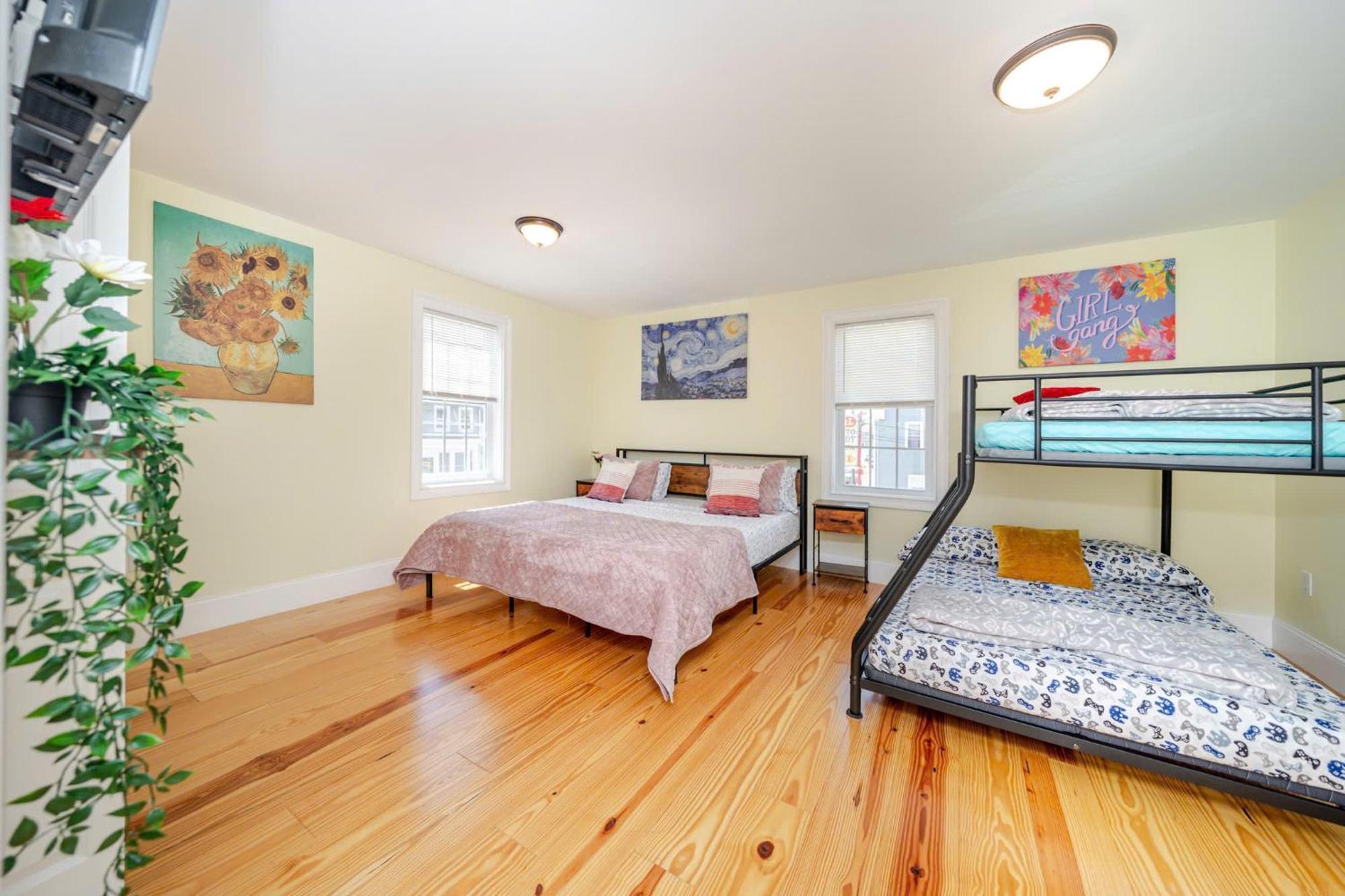 Апартаменты 37 - 3Br Quincy - Cozy Townhouse Near Blue Hills Экстерьер фото