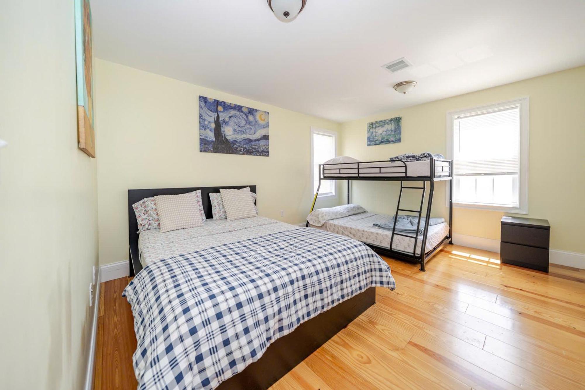 Апартаменты 37 - 3Br Quincy - Cozy Townhouse Near Blue Hills Экстерьер фото