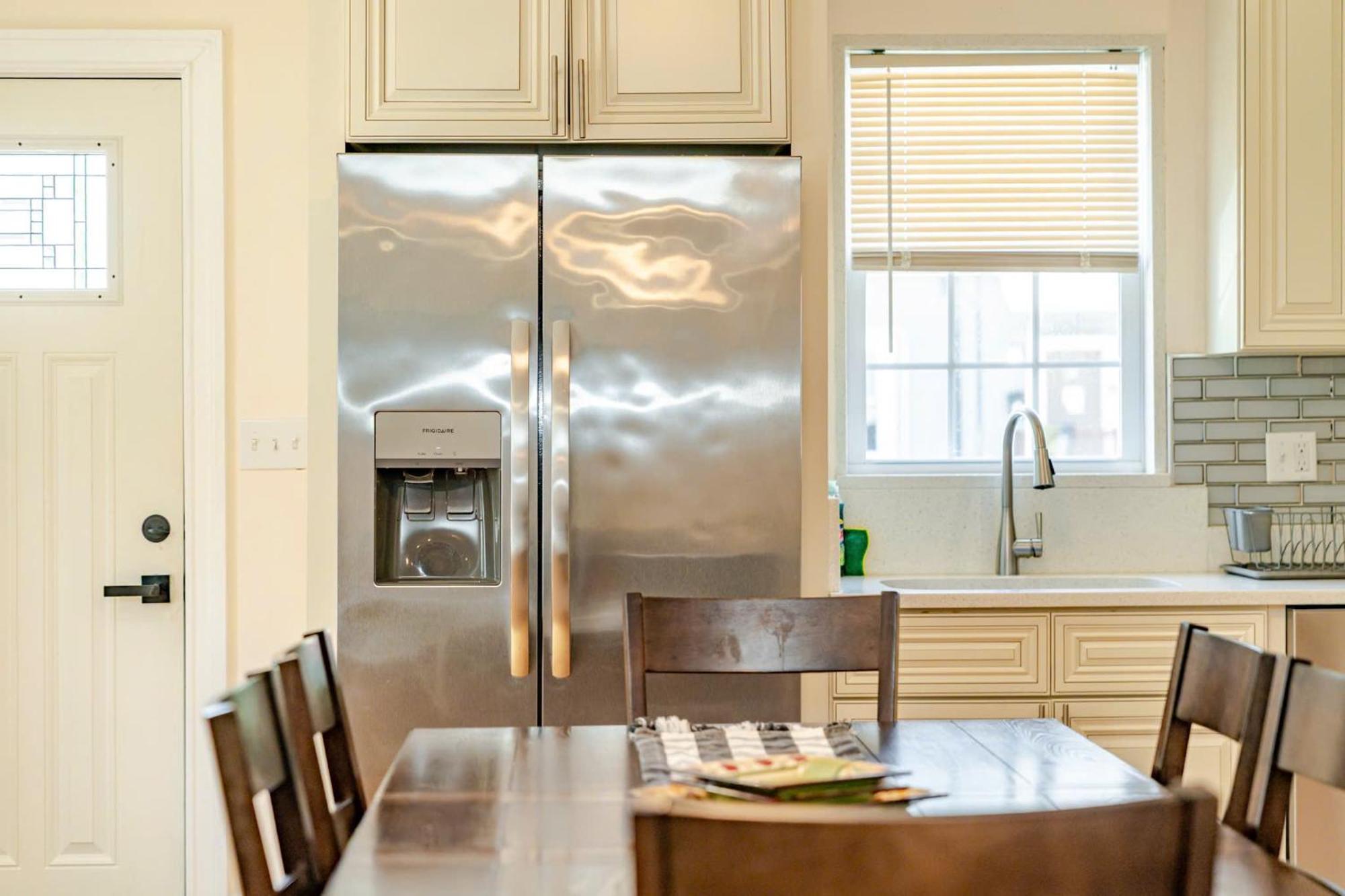 Апартаменты 37 - 3Br Quincy - Cozy Townhouse Near Blue Hills Экстерьер фото