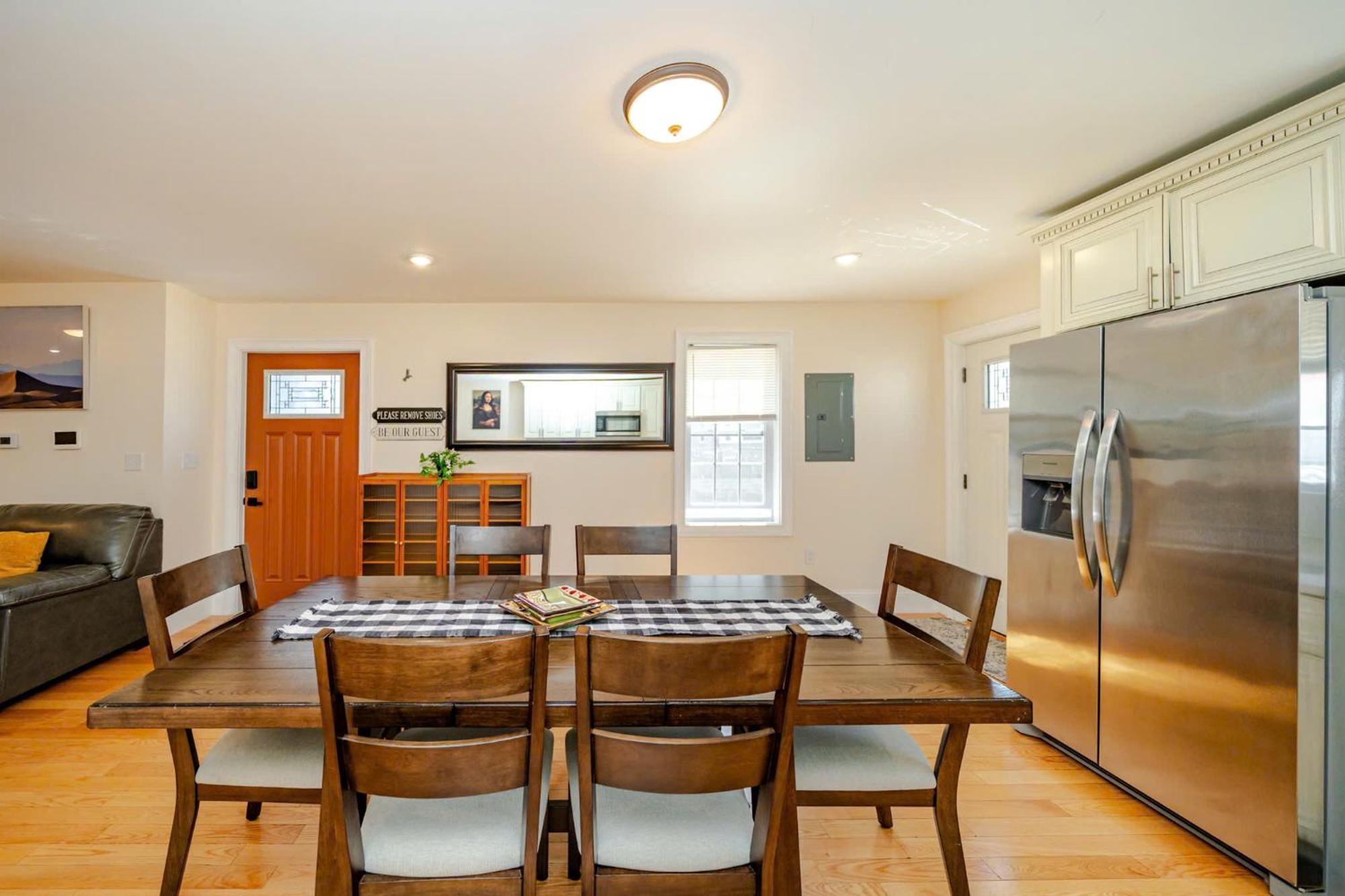 Апартаменты 37 - 3Br Quincy - Cozy Townhouse Near Blue Hills Экстерьер фото